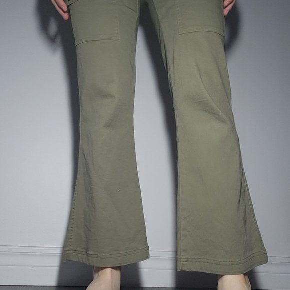 Vintage Y2K Illegal kaki flared cargo jeans with front pockets & zippers - Picture 6 of 16